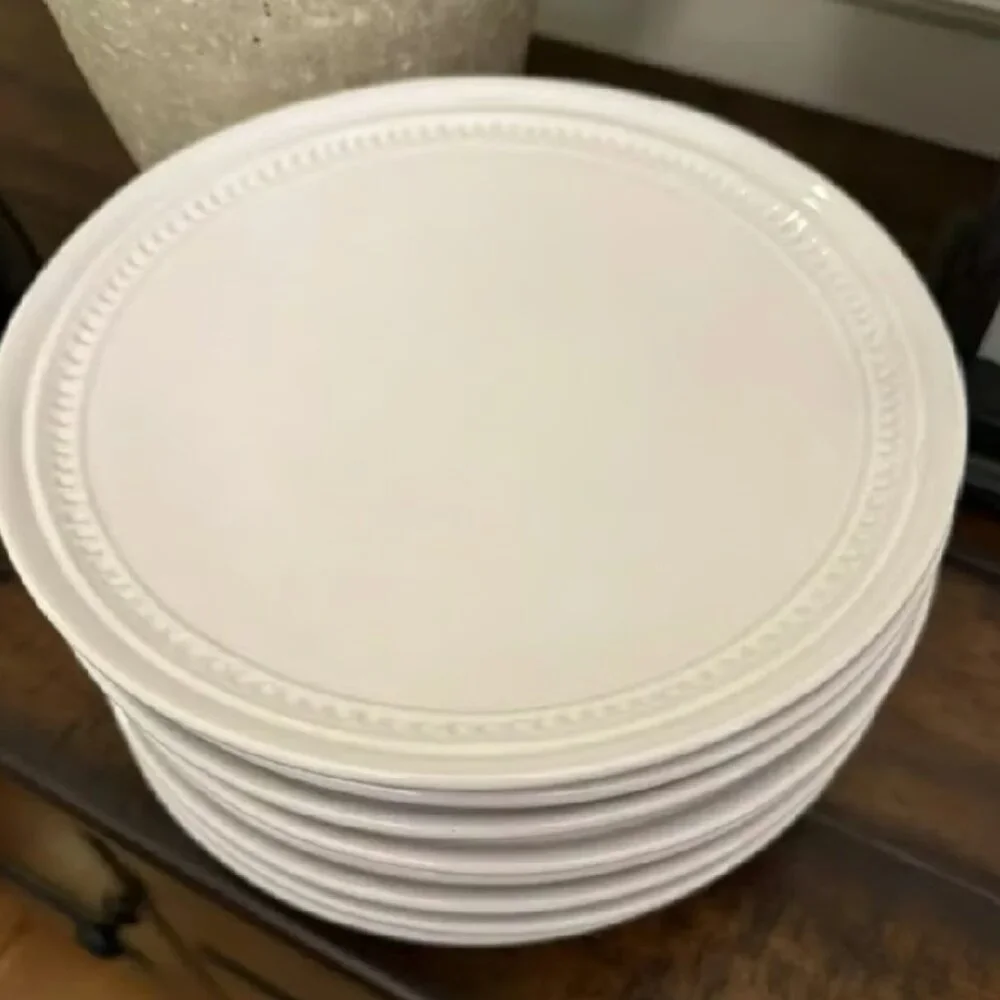 New S/4 Williams-Sonoma Castellano Salad Plates White | 9